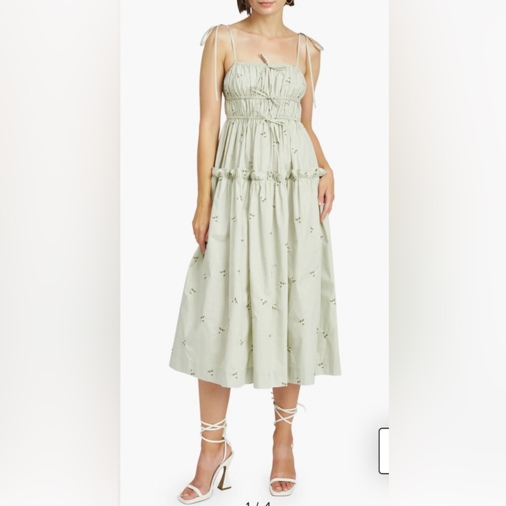 En Saison Sage A-Line Midi With Floral Embroidery